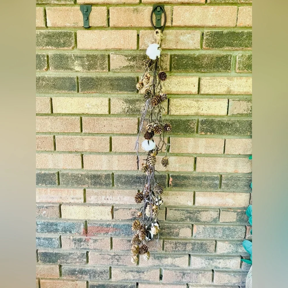 *Pinecones and Cotton Garland 36”